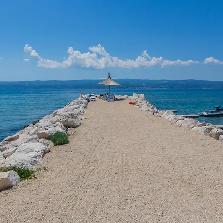 Πανσιόν 79-2